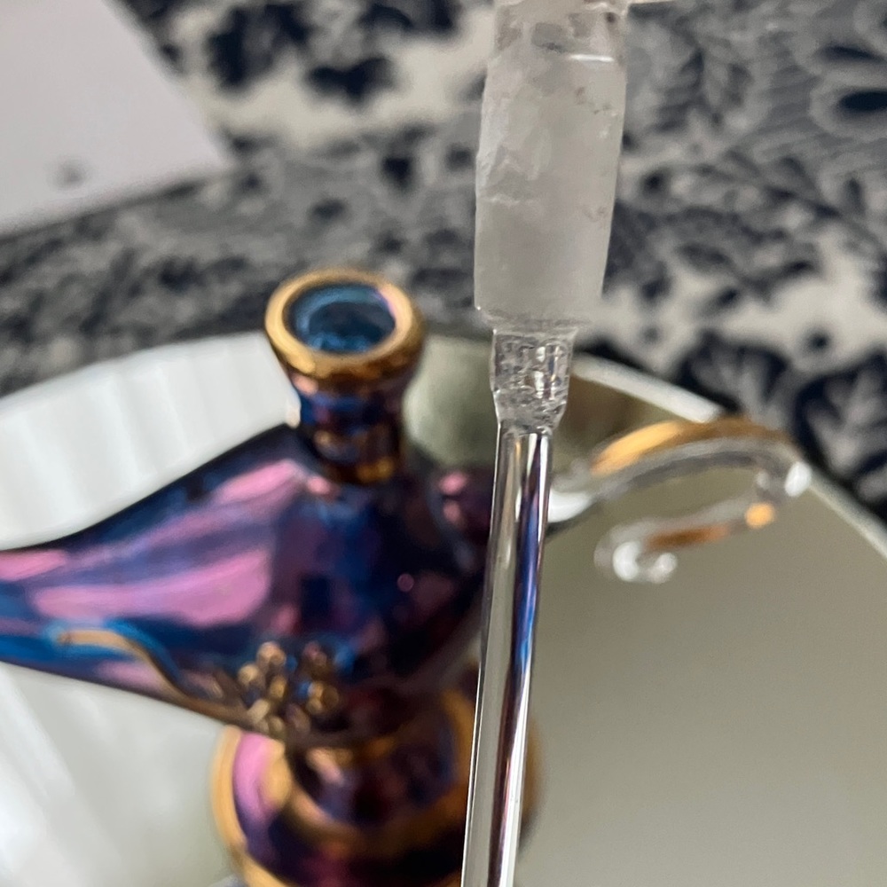 VINTAGE Egyptian Lamp Perfume Bottle - Aubergine and Gold -callout to stopper -